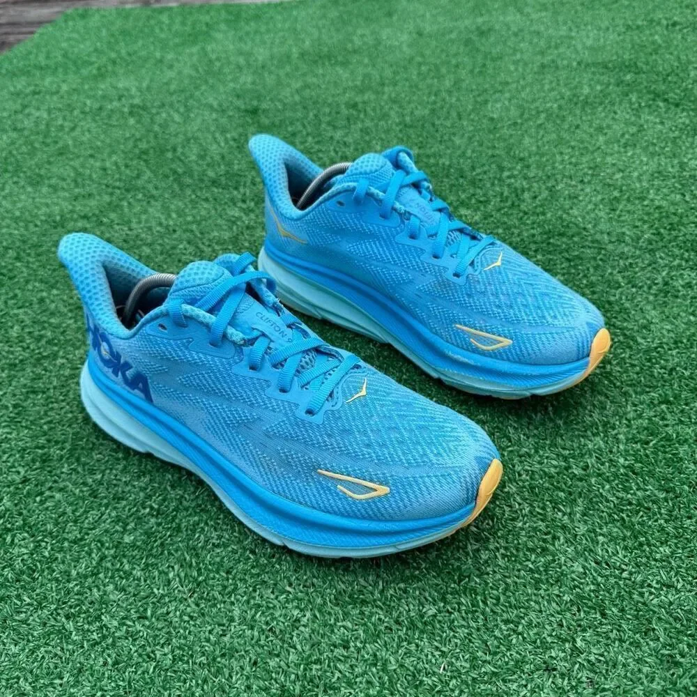HOKA ONE ONE CLIFTON 9 - Women’s Running Shoes - SIZE 7.5B